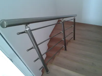 Schodiskové zábradlie nerezové