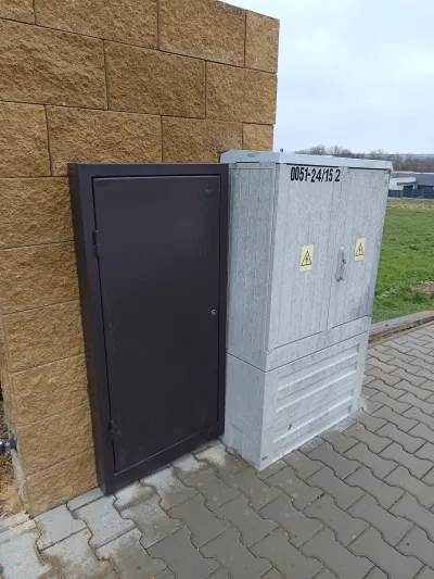 Dvierka na el. rozvádzač