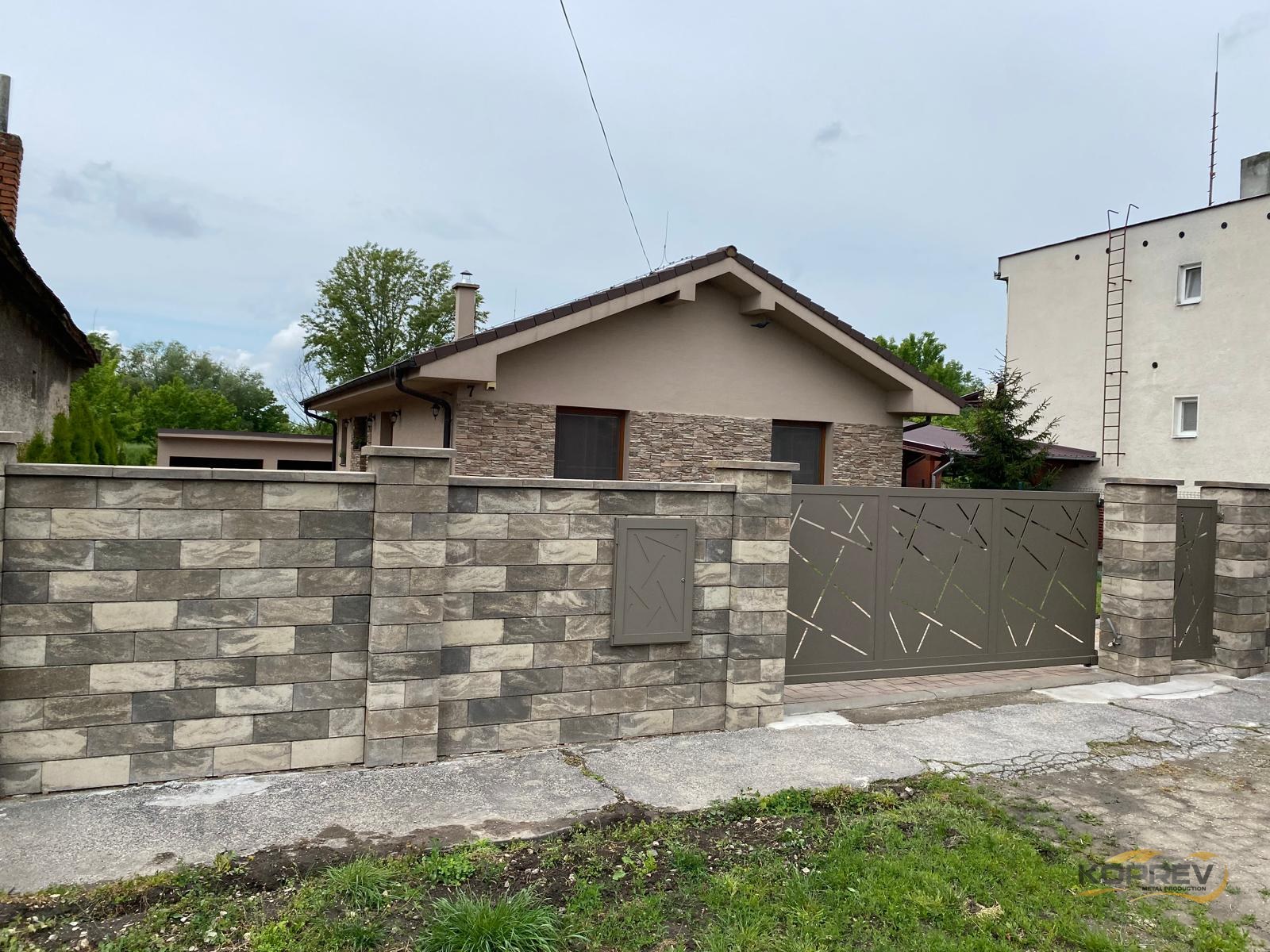 Výstavba múrikov